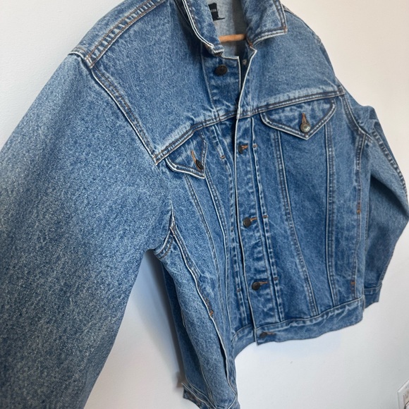 Denim Jacket with Looney Tunes Back Patch - Blue - Picture 8 of 17